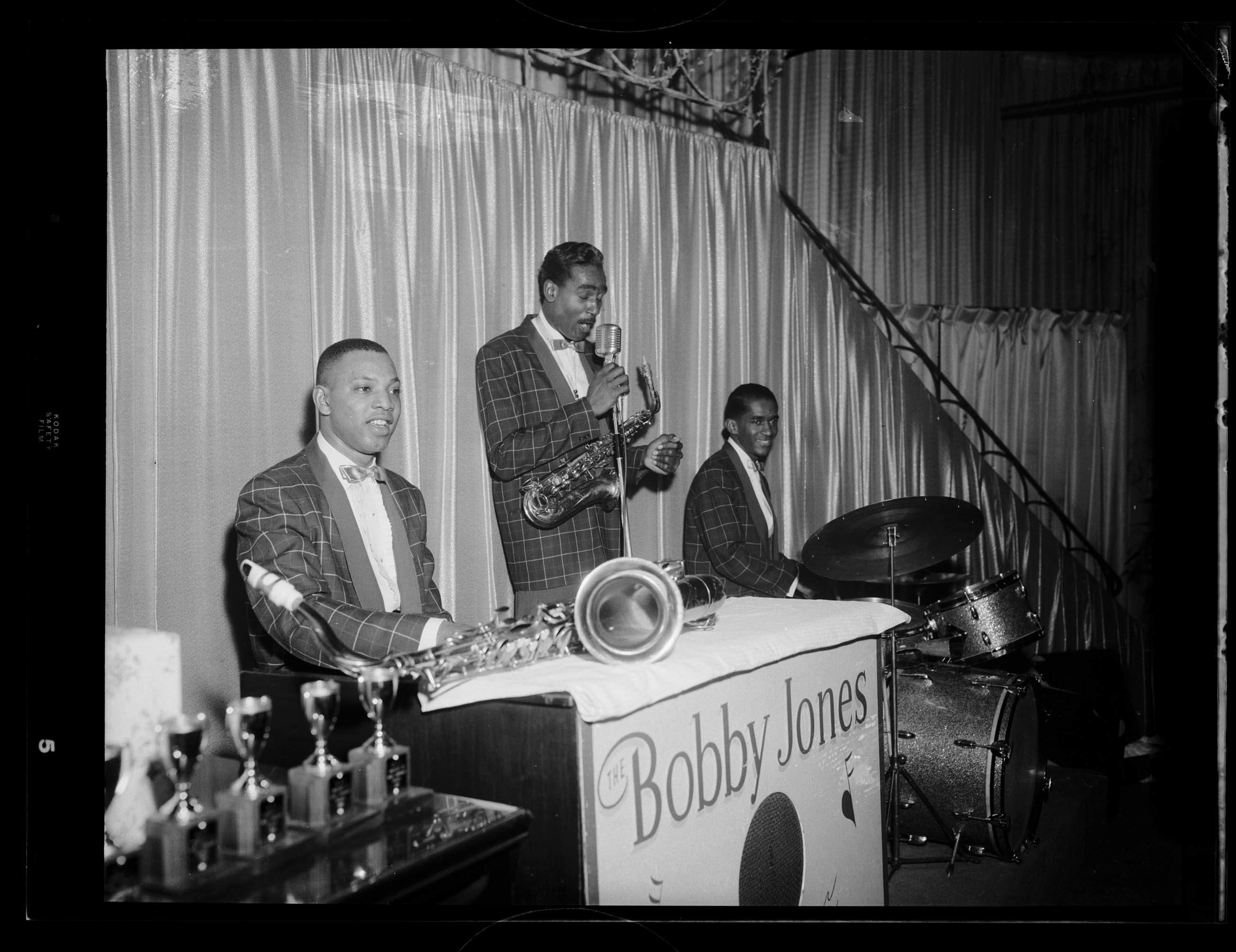 Bobby Jones Trio performing with Cecil Brooks on drums, Bobby Jones on organ, Thompson on alto