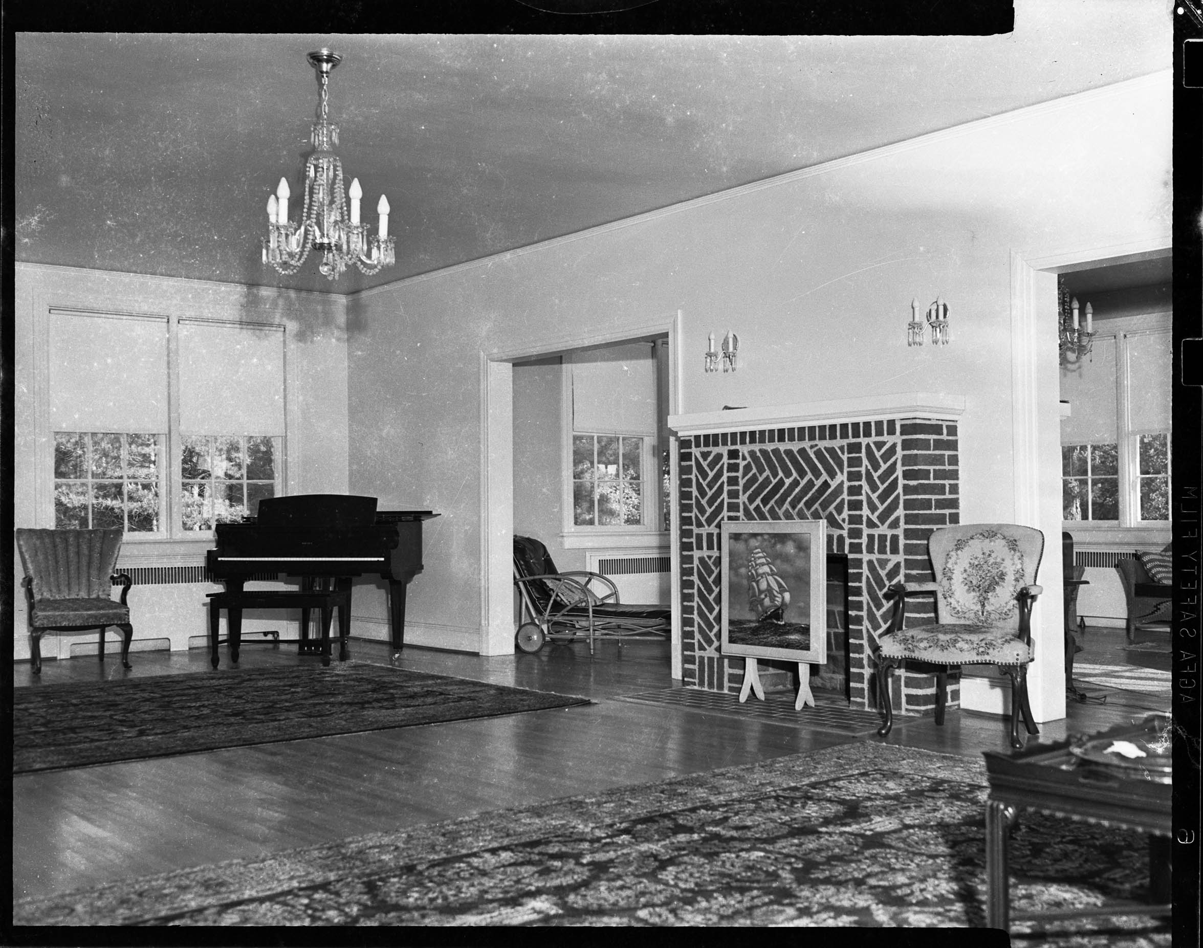 maddeejo Black And White Brick Fireplace